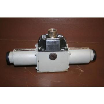 Directional Canada Russia valve Hydraulic 4WE8E3 24 VDC High power Solenoid Rexroth Unused