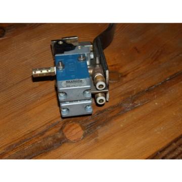 REXROTH Greece Mexico Worldwide Pneumaics Minimaster Valve # GB13003-0955- 150 PSI  B295