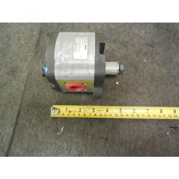 NEW Korea India REXROTH GEAR PUMP # F000510500 # 03W19-7361-P104617-148 #1 image