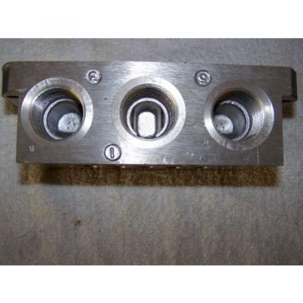 Rexroth Canada Australia P68420 Valve Aluminum Subbase Manifold 3/4&#034; Female NPT MH #3 image